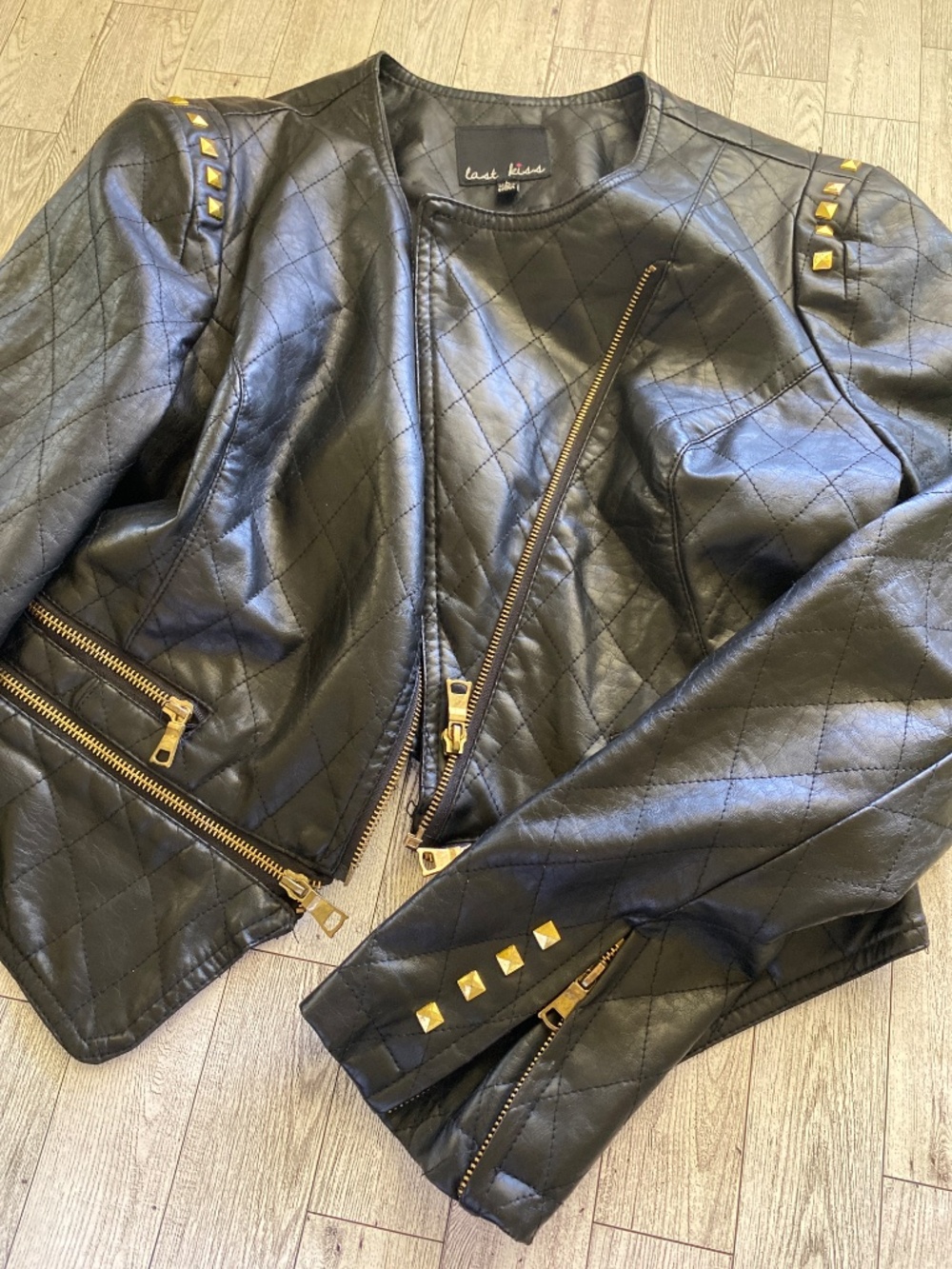 Leather Jacket - Picture 4 of 8